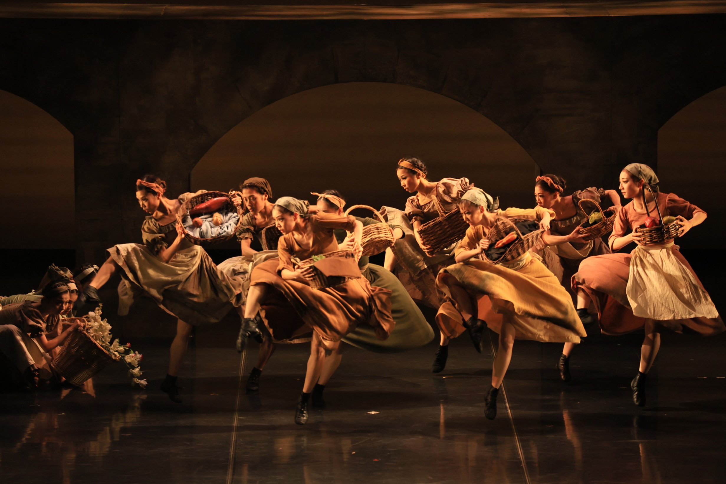 谷桃子バレエ団