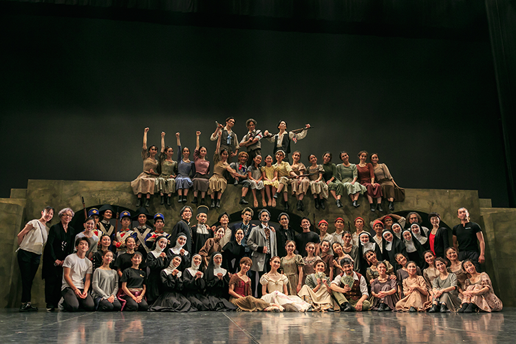 2025年10月公演から一緒に舞台に立ちましょう